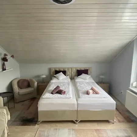 Sweet Apartment *